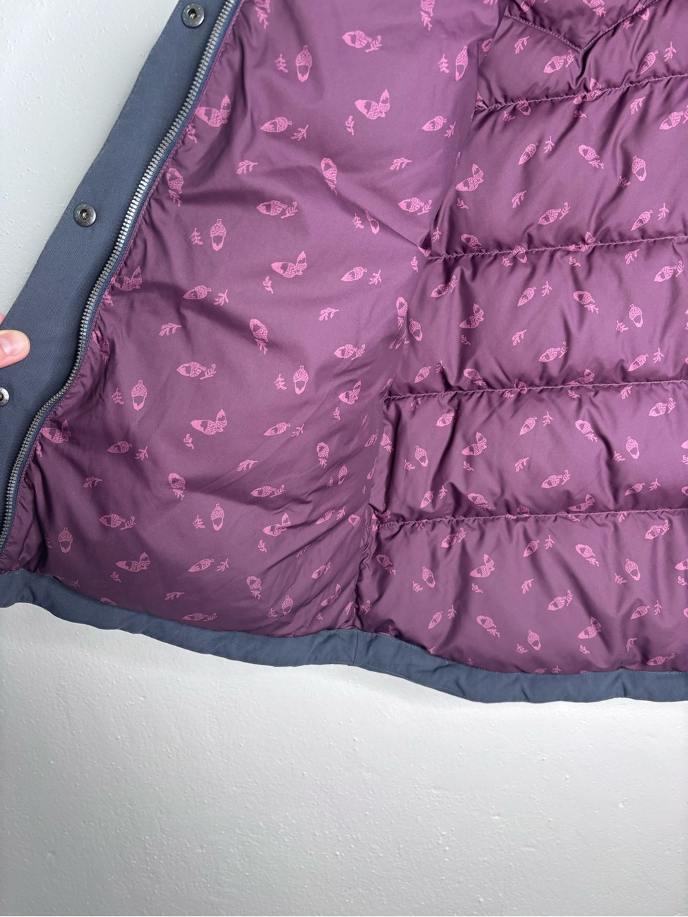 Patagonia Hooded Bivy Down Vest Gray Purple Size XL EUC - Picture 6 of 9